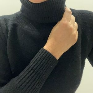 Babaton wool/cashmere black turtleneck